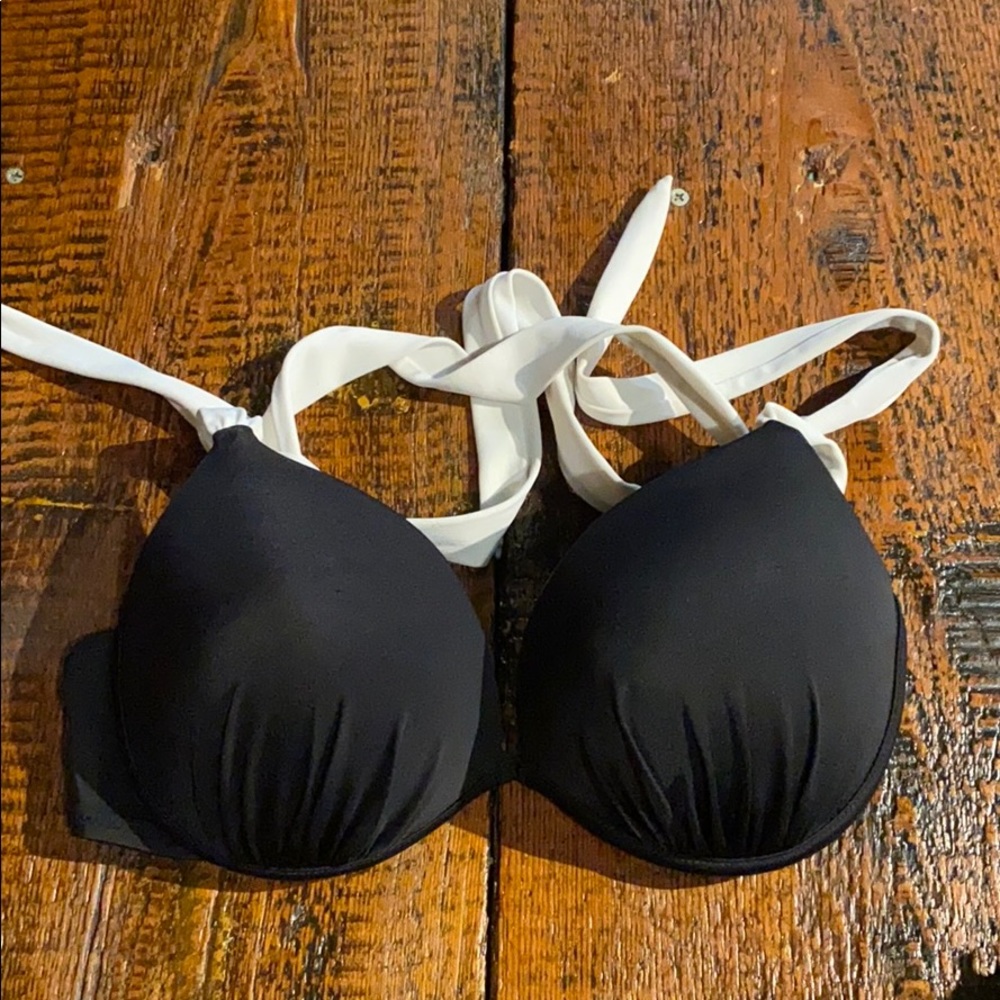 Victoria’s Secret Bikini Top 34C